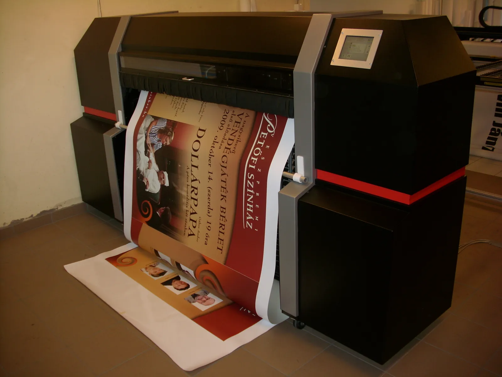 Roll-up és display – UVPrint saját referencia 2